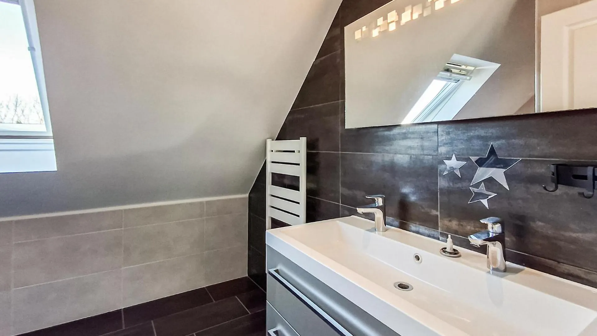 3 Bedroom Lovely Home In Saint-Pabu Franciaország
