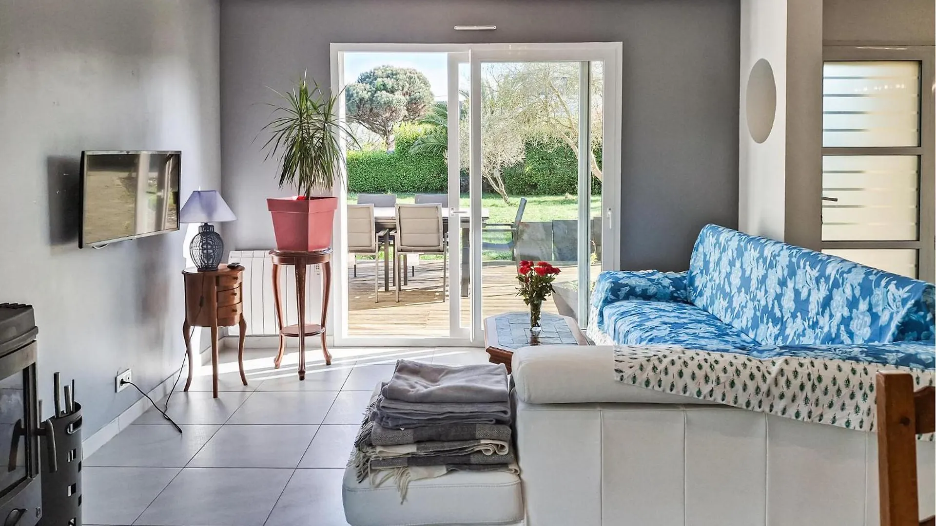 3 Bedroom Lovely Home In Saint-Pabu